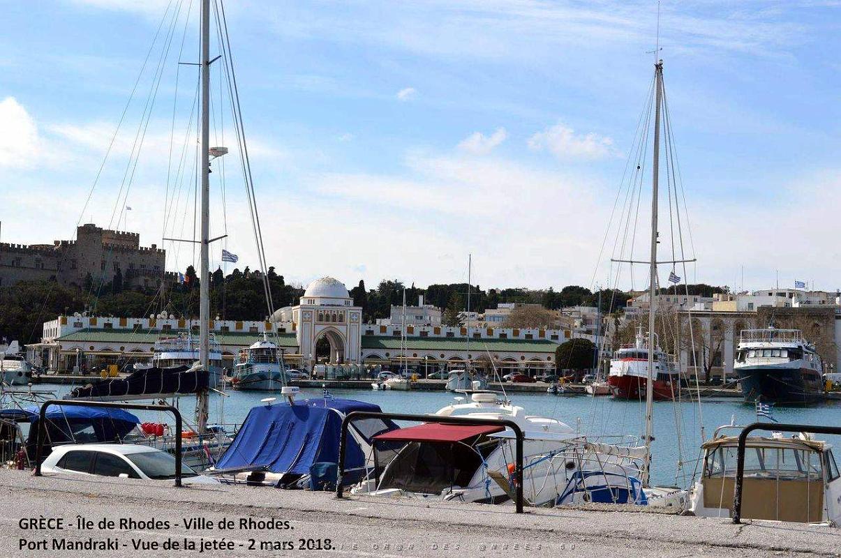 072- Rhodes ville et port d'honneur.JPG